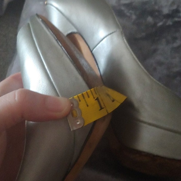 Christian Dior opentoe silver metallic stilettos - Picture 9 of 9